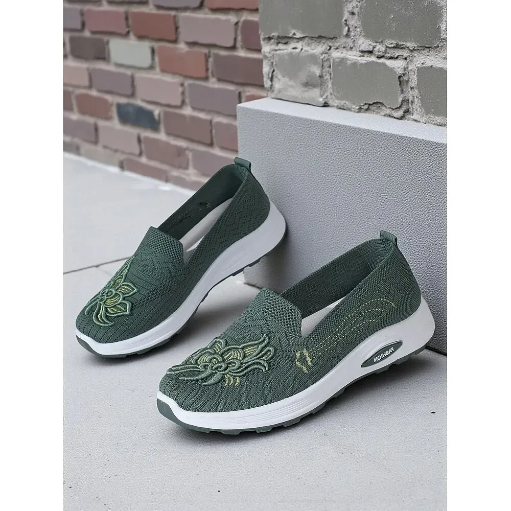 Women's Green Flyknit Slip-On Walking Shoes with Embroidery - Image 2