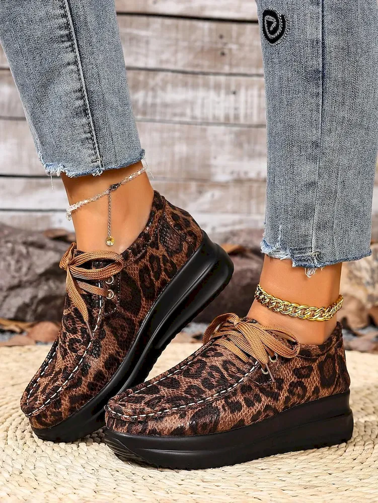 Leopard Print Faux Leather Platform Sneakers for Women - Image 5